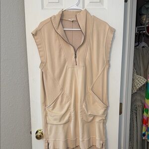 entro Sleeveless Half-Zip Hooded Tunic in Beige